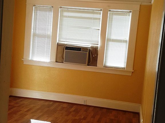 5th image of 528 Florida St