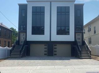 234 Columbus Pl #B, Cliffside Park, NJ 07010