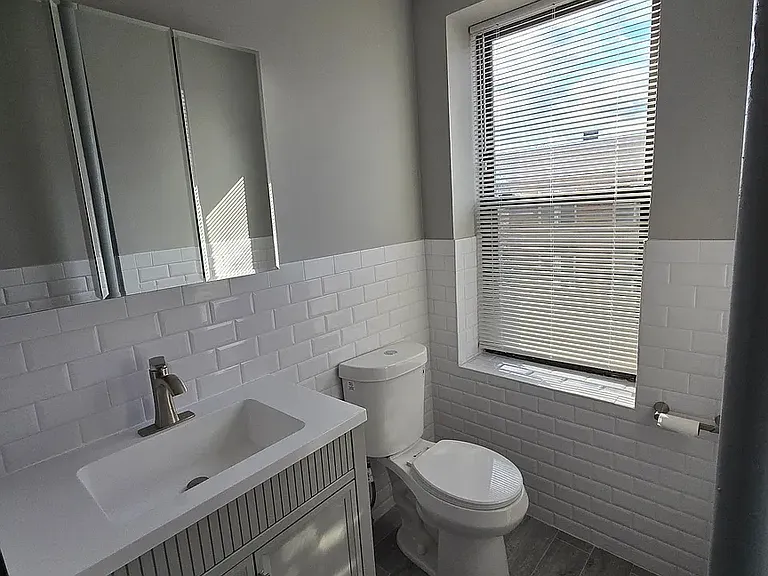 Modern Bathroom