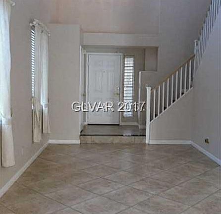 5th image of 1656 Warrenville St #0