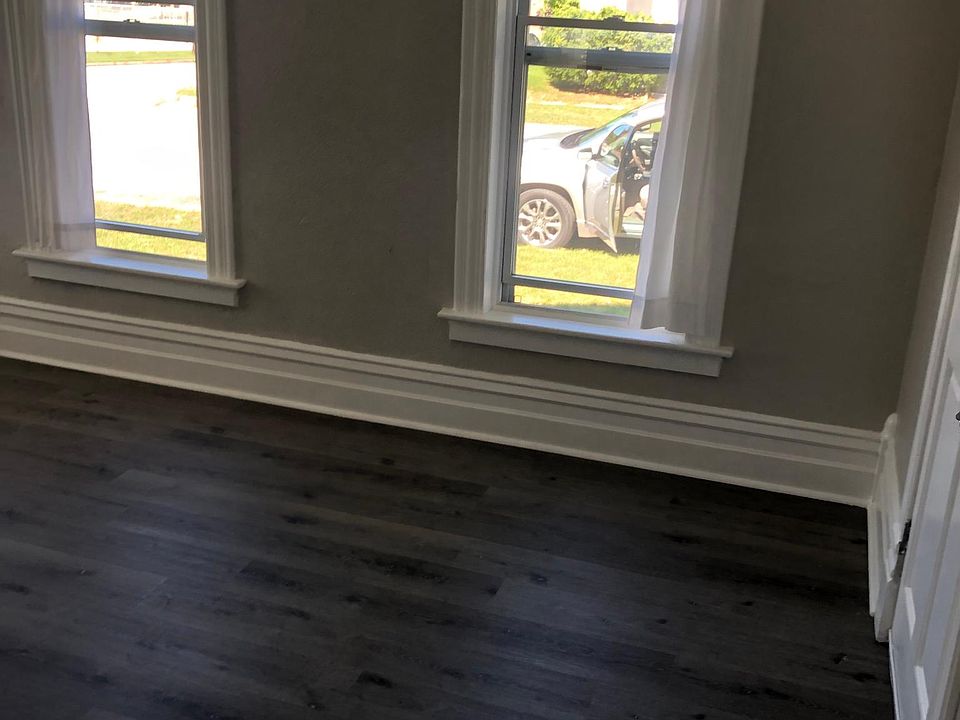 1st image of 602 E Danaher St Unit 2