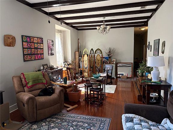 3rd image of 4404-06 Walmsley Ave
