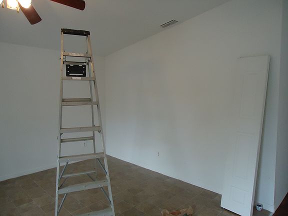 4th image of 1511 E Ida St