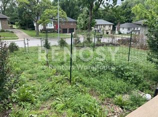 4020 S Crackerneck Rd, Independence, MO 64055