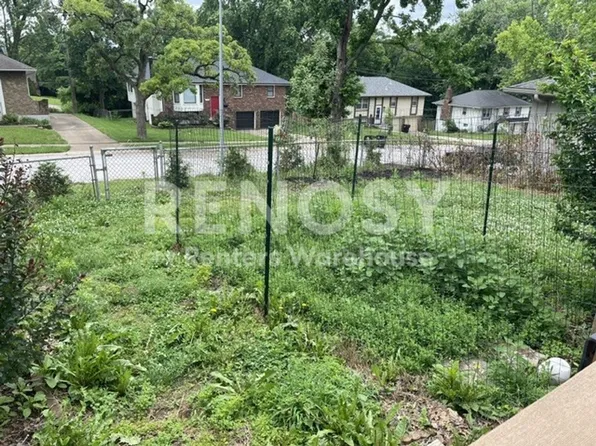 4020 S Crackerneck Rd, Independence, MO 64055