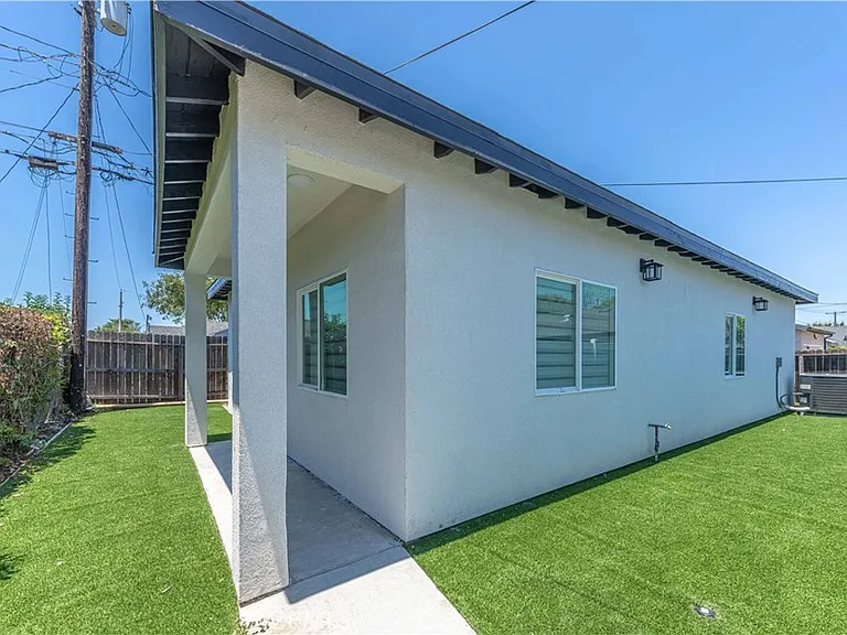 17311 Elgar Ave — Photo 2