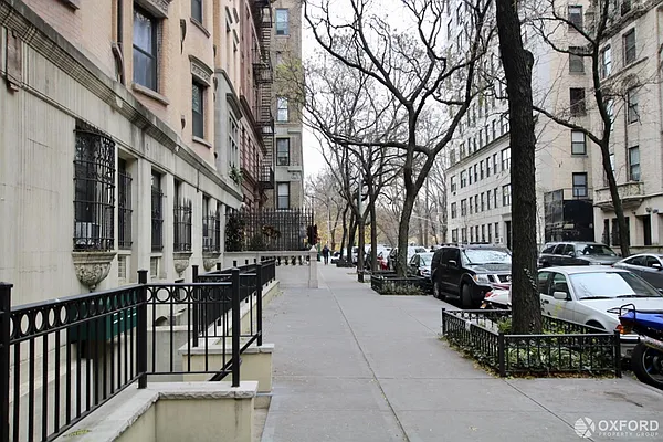 Rented by Oxford Property Group | media 19