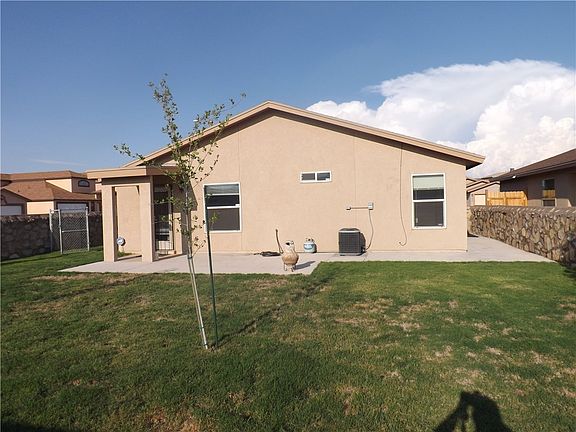 3rd image of 7351 Burntside Ln
