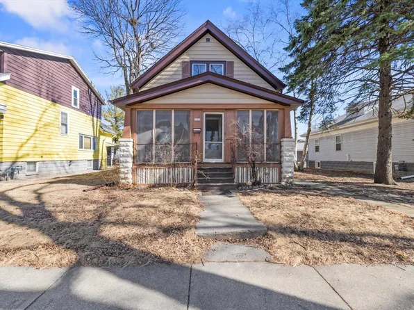 2162 South 75th STREET, West Allis, WI 53219