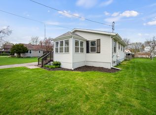 301 W South St, Kirkland, IL