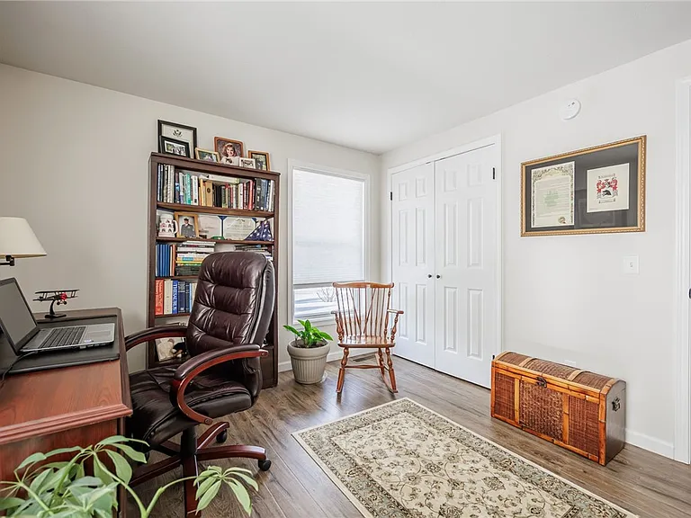 7497 Lake Ave — Photo 20
