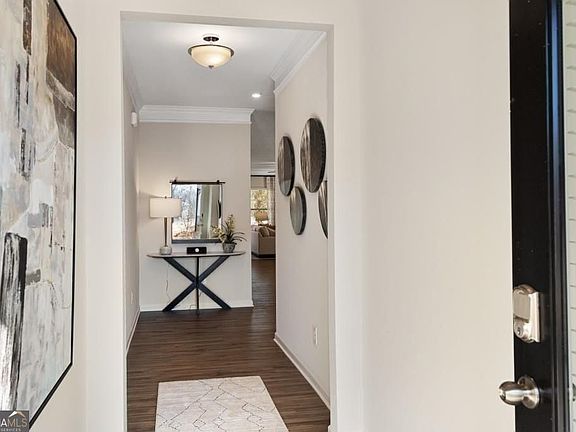 2nd image of 306 Bud St