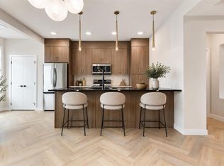 353 N Cobblestone Gate, Airdrie, AB T4B5W4