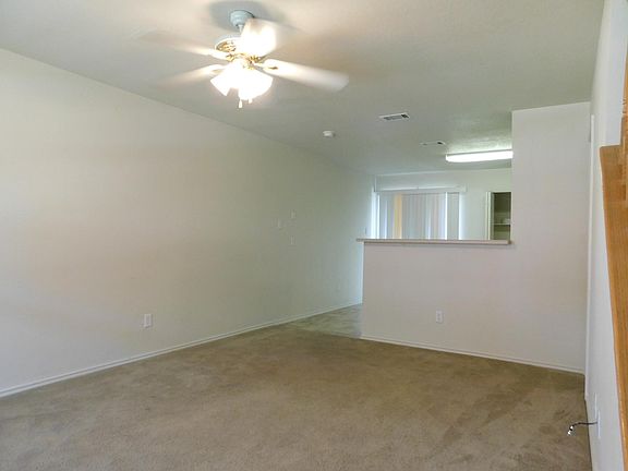 4th image of 308 Creek St APT B