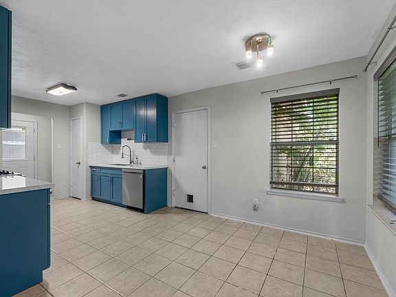 3rd image of 13510 Bright View Ln