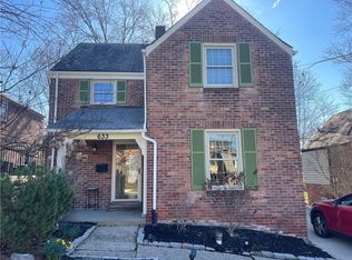 633 Crystal Dr, Pittsburgh, PA 15228