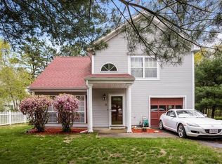 5 Rhodes Ln, Foxboro, MA 02035