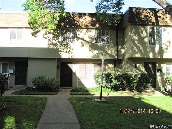 2nd image of 8864 La Riviera Dr Unit D