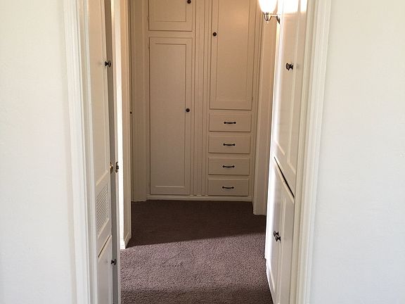 4th image of 384 Park Way APT C