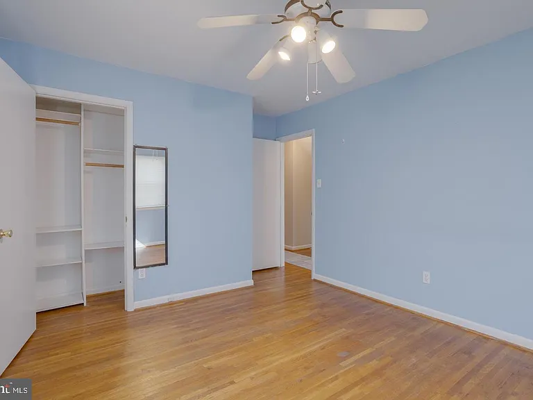 7117 Hadlow Ct — Photo 24