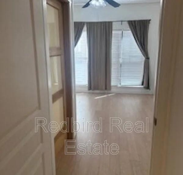1803 Broadway #211 — Photo 16
