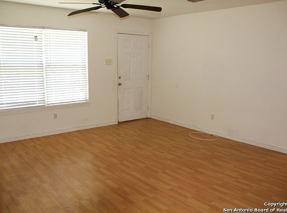 5th image of 818 S Brownleaf St