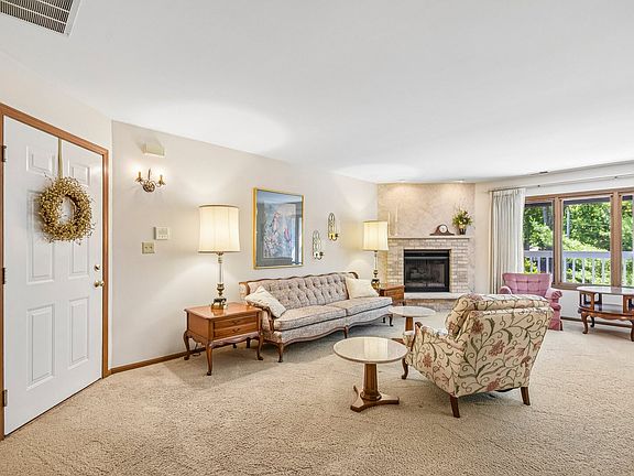 4th image of 2545 Harbor Dr