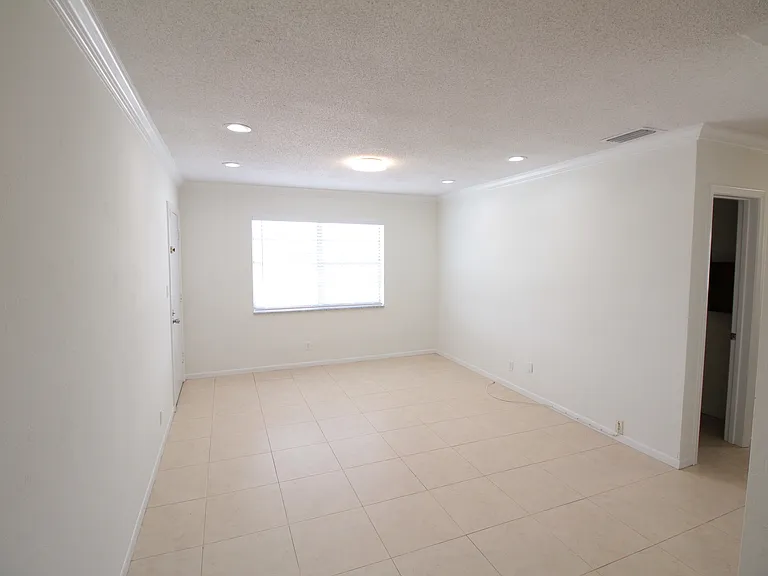 299 SW 7th St #209 — Photo 4