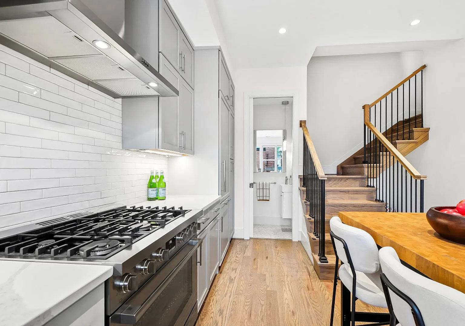 Beautiful 2 Bed, 2.5 Bath Home in Capitol Hill | Private Deck, Modern Kitchen & In-Unit Laundry! — Photo 4