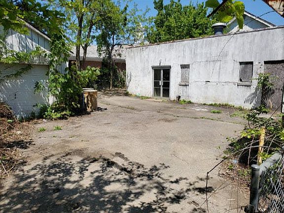 4th image of 603-605 Richmond Ave Unit A