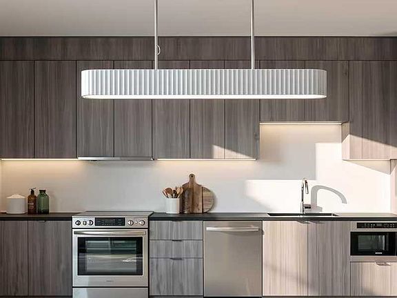 4th image of 5490 Ash St #103