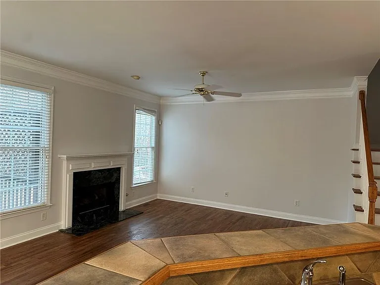 1296 Dunwoody Cv — Photo 6