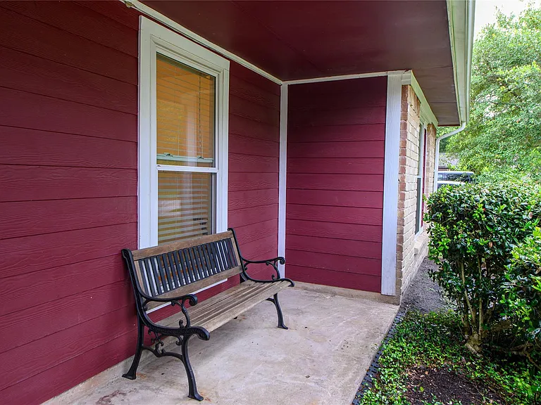 4110 Garden Springs Dr — Photo 2