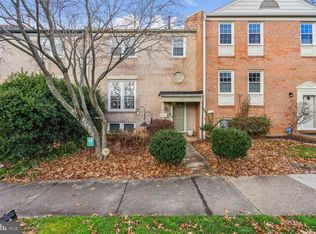 11793 N Shore Dr, Reston, VA 20190