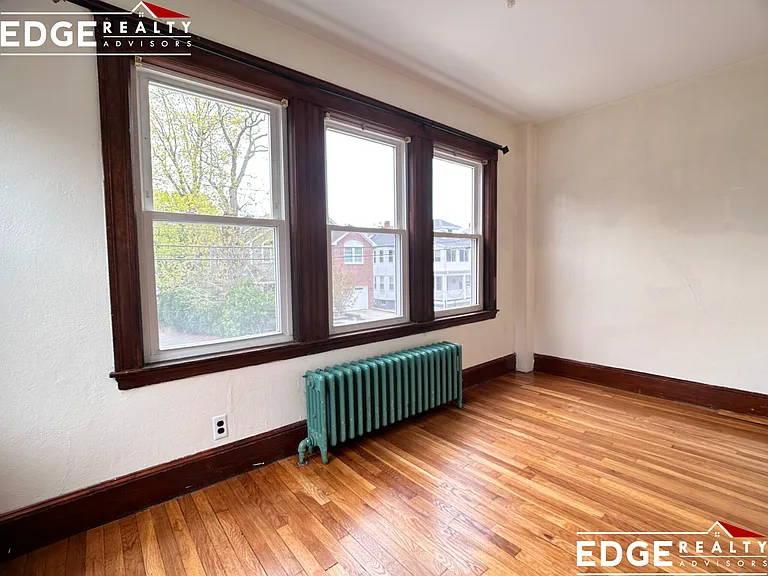 41 Hobart St — Photo 11