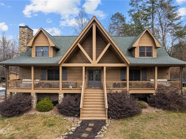 252 Smith Meadow Ln, Winston Salem, NC 27107