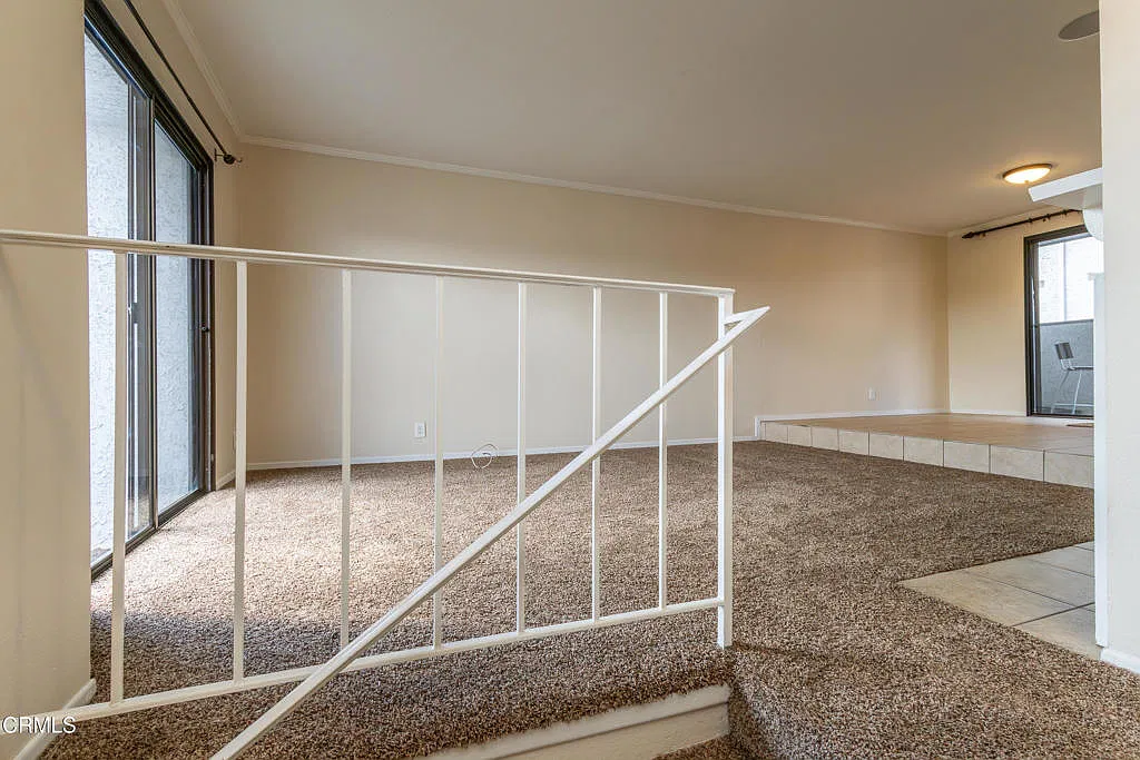 2 bed, 2.5 bath, 1189 sqft, $3,300 — Photo 3