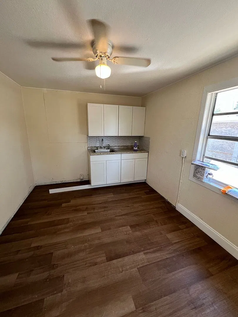 Fort Housing 512 — Photo 1