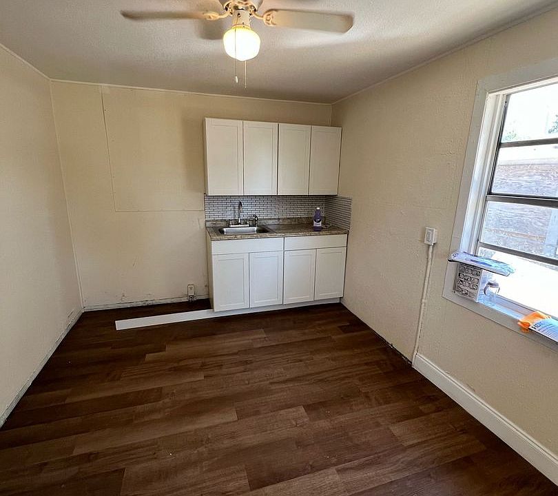 1st image of 512 N 27th St