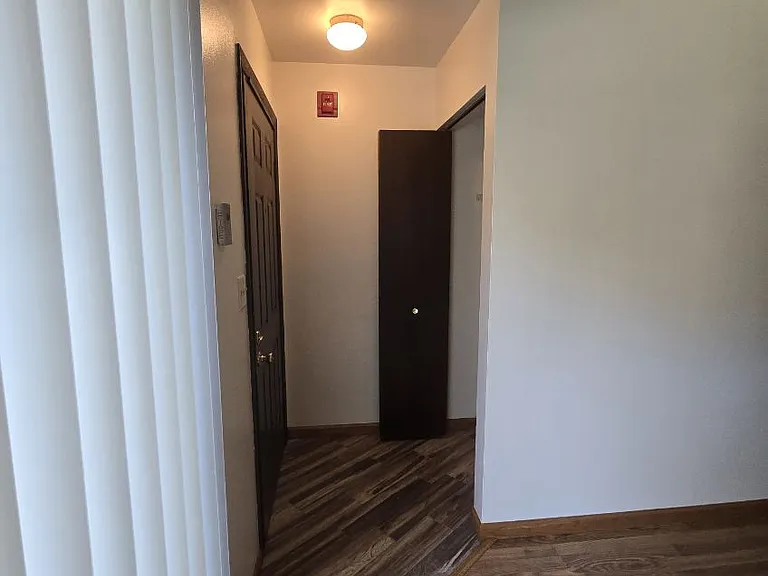 9096 N Park Plaza Ct — Photo 8