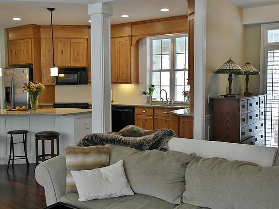 3rd image of 6083 Brookstone Ln