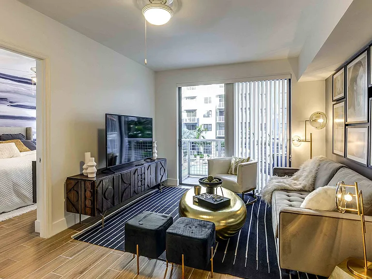 Lazul North Miami Beach Apartments — Photo 9