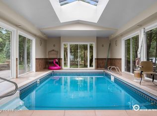 1610 Shore Dr, Anchorage, AK 99515