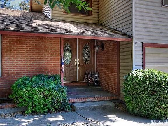 3rd image of 27056 S Maurland Ln