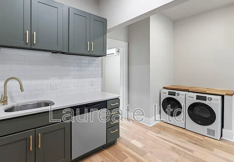 88 N Washington St #5 — Photo 9