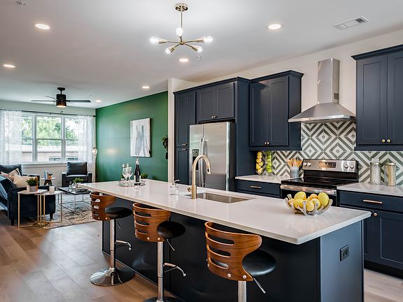 Point 5 Living_Kitchen_11082022