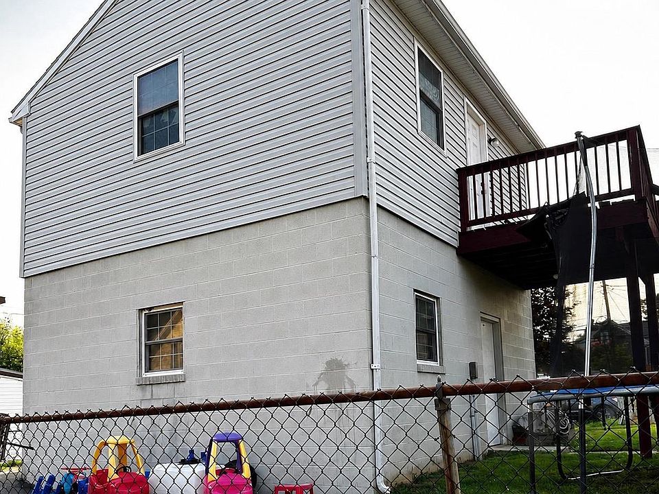 2nd image of 803 Salem Ave