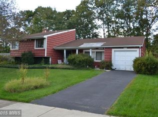 8815 Skyron Pl, Springfield, VA 22153