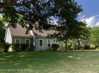 12817 Cardinal Ln, Urbandale, IA 50323