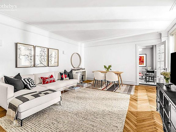2nd image of 390 Riverside Dr APT 6D